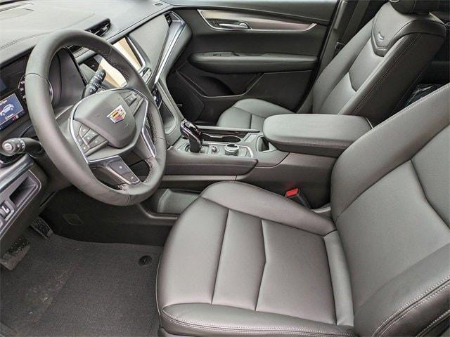 new 2025 Cadillac XT5 car, priced at $49,234
