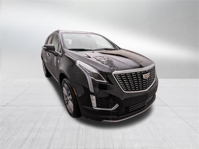 new 2025 Cadillac XT5 car, priced at $55,010