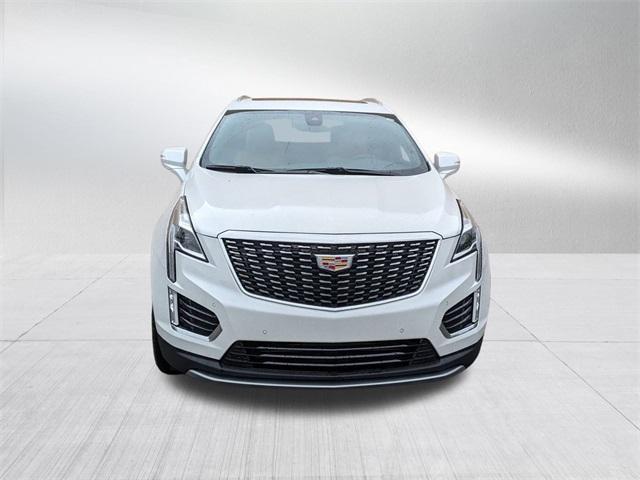 new 2025 Cadillac XT5 car, priced at $55,610