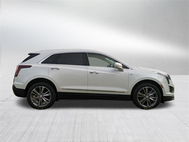 new 2025 Cadillac XT5 car, priced at $55,610