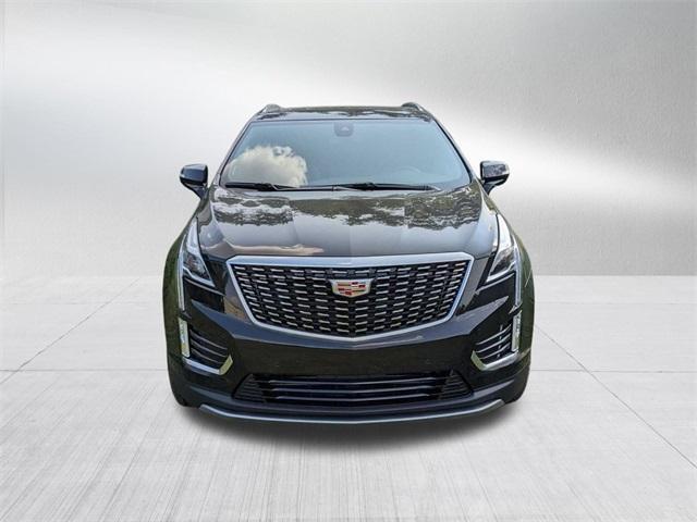 new 2025 Cadillac XT5 car, priced at $55,010