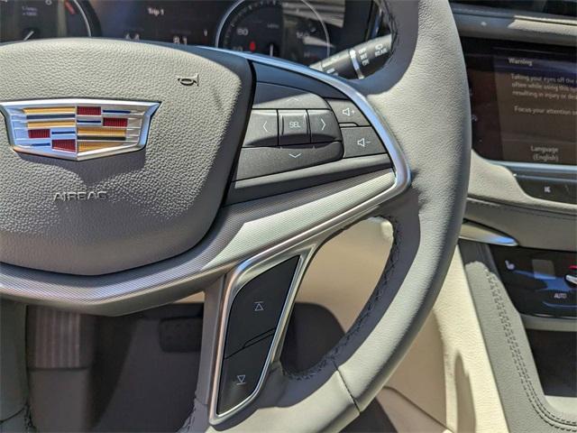 new 2025 Cadillac XT5 car, priced at $57,960