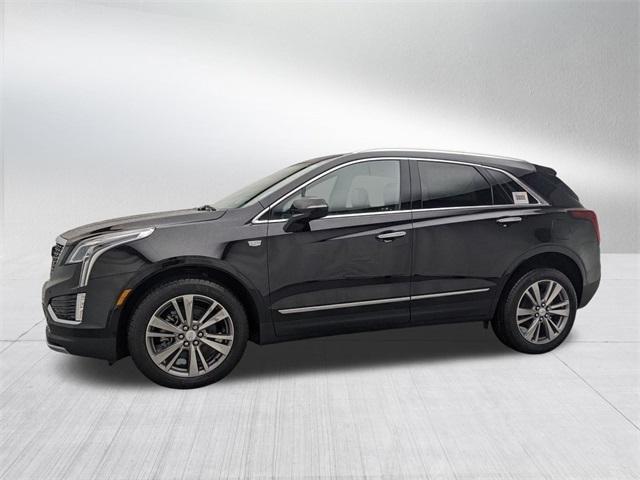 new 2025 Cadillac XT5 car, priced at $56,010