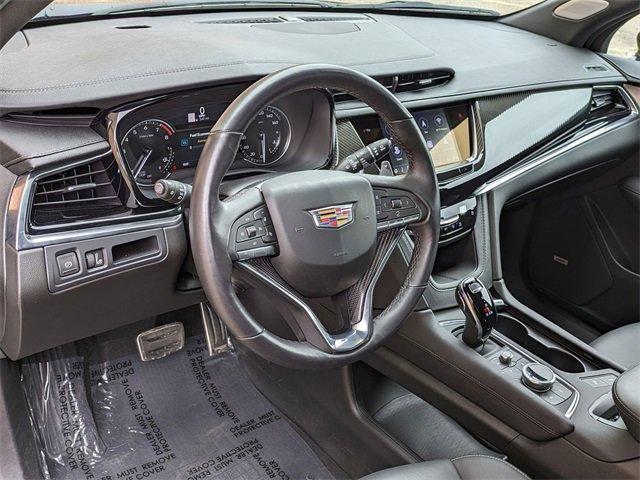 used 2024 Cadillac XT6 car, priced at $50,995