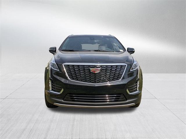 new 2025 Cadillac XT5 car, priced at $54,010