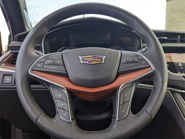 new 2025 Cadillac XT5 car, priced at $55,010