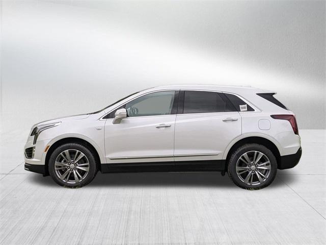 new 2025 Cadillac XT5 car, priced at $55,610