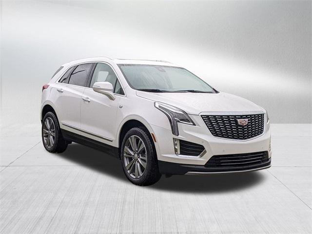 new 2025 Cadillac XT5 car, priced at $55,610