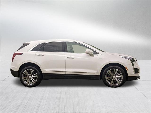 new 2025 Cadillac XT5 car, priced at $55,610