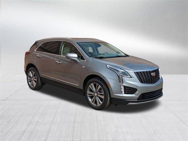 new 2025 Cadillac XT5 car, priced at $55,814