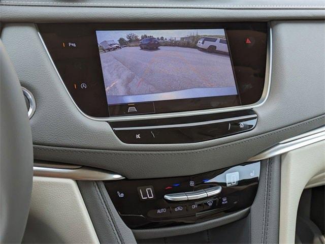 new 2025 Cadillac XT5 car, priced at $55,814