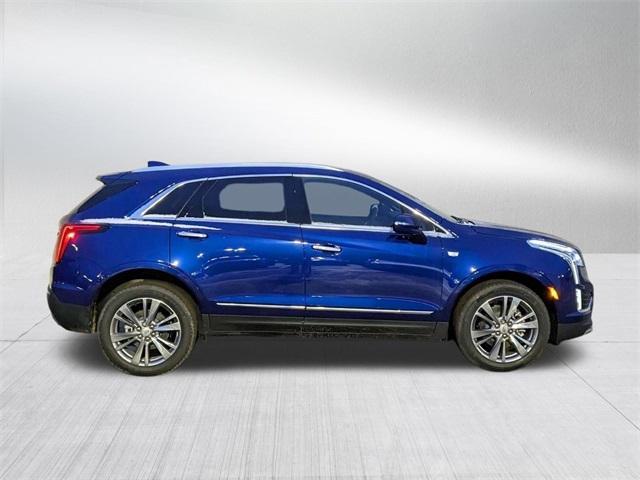 new 2025 Cadillac XT5 car, priced at $55,010