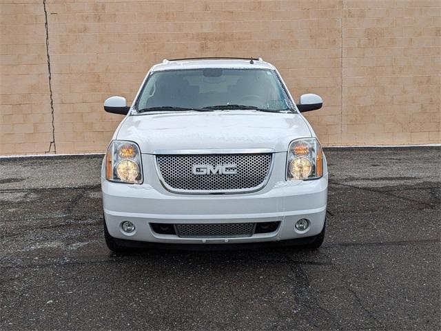 used 2014 GMC Yukon XL car, priced at $17,587