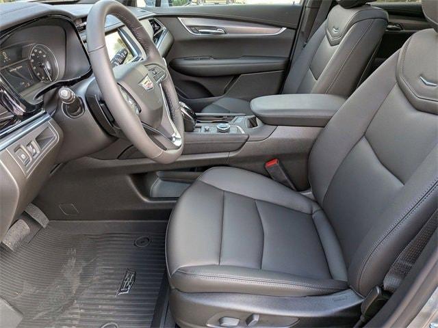 new 2025 Cadillac XT6 car, priced at $53,539