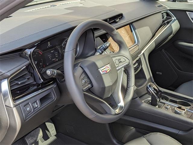 new 2025 Cadillac XT6 car, priced at $54,164