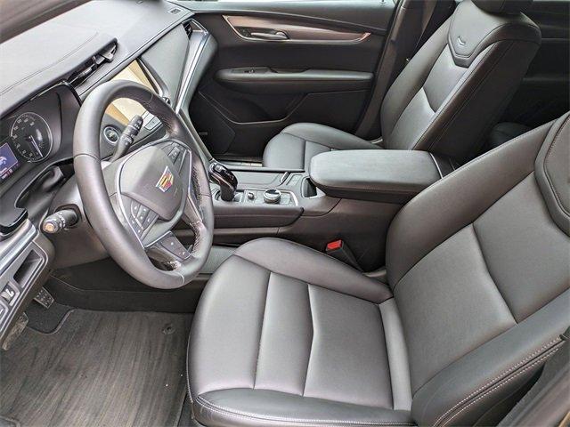 used 2023 Cadillac XT5 car, priced at $31,386