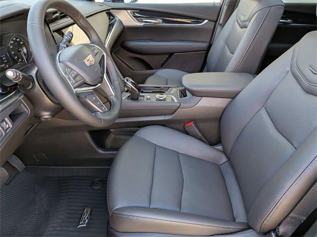 new 2025 Cadillac XT5 car, priced at $55,439