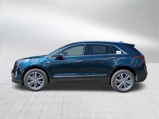 new 2025 Cadillac XT5 car, priced at $55,439