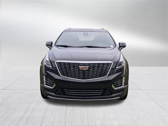 new 2025 Cadillac XT5 car, priced at $54,010