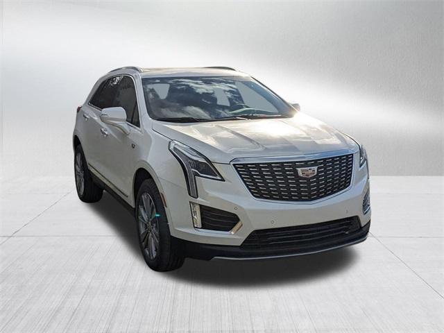 new 2025 Cadillac XT5 car, priced at $55,610