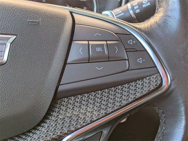 used 2022 Cadillac XT5 car, priced at $35,723