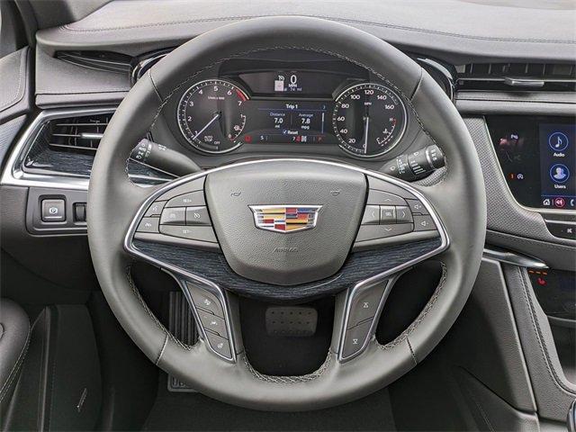 new 2025 Cadillac XT5 car, priced at $55,409