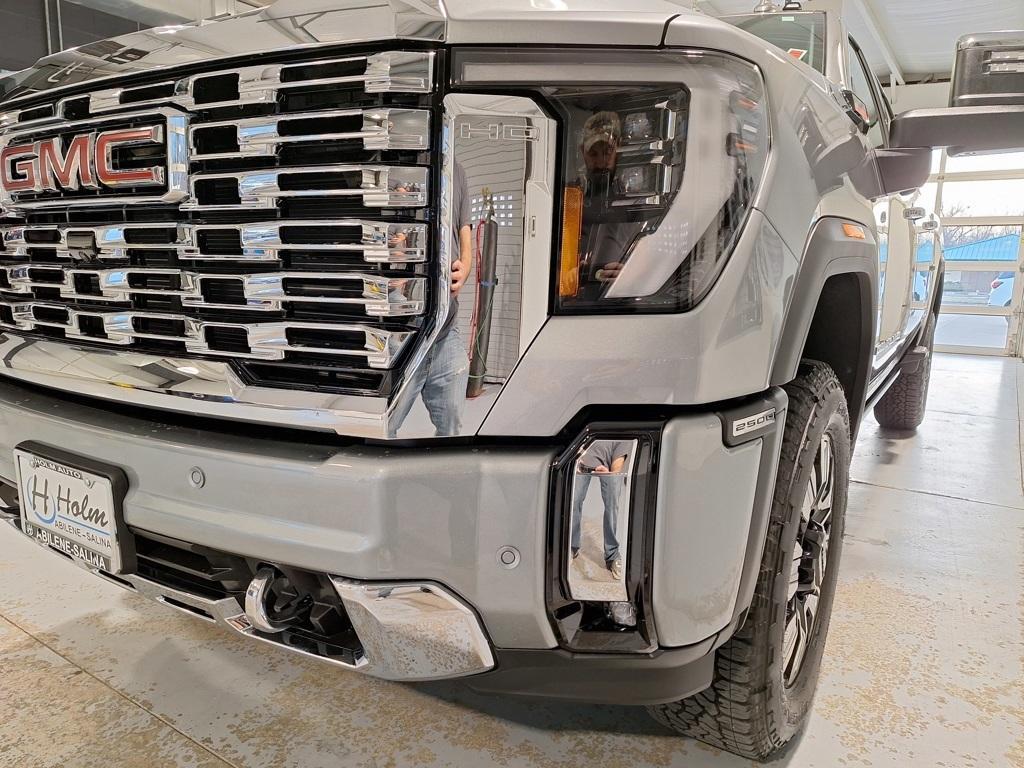 new 2025 GMC Sierra 2500 car, priced at $90,130