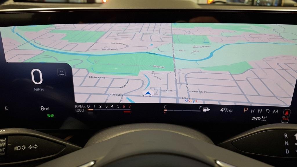 new 2025 Buick Envision car, priced at $37,999