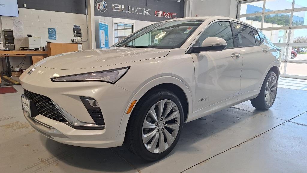 new 2024 Buick Envista car, priced at $32,070
