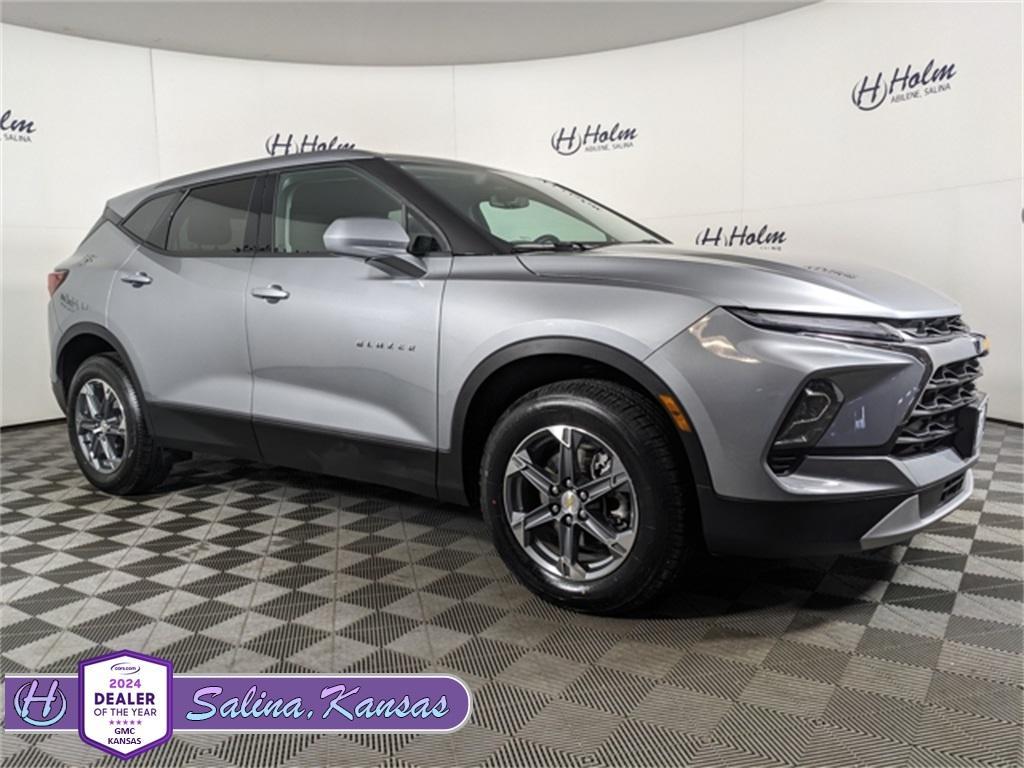used 2025 Chevrolet Blazer car, priced at $27,499