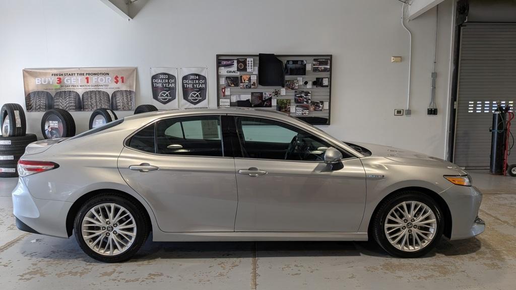 used 2018 Toyota Camry Hybrid car, priced at $19,495
