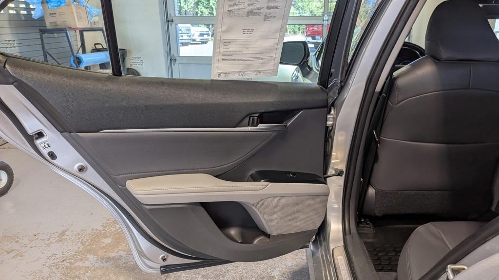 used 2018 Toyota Camry Hybrid car, priced at $19,495