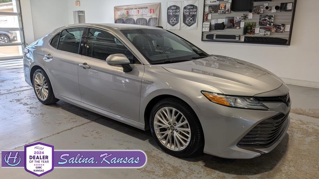 used 2018 Toyota Camry Hybrid car, priced at $19,495