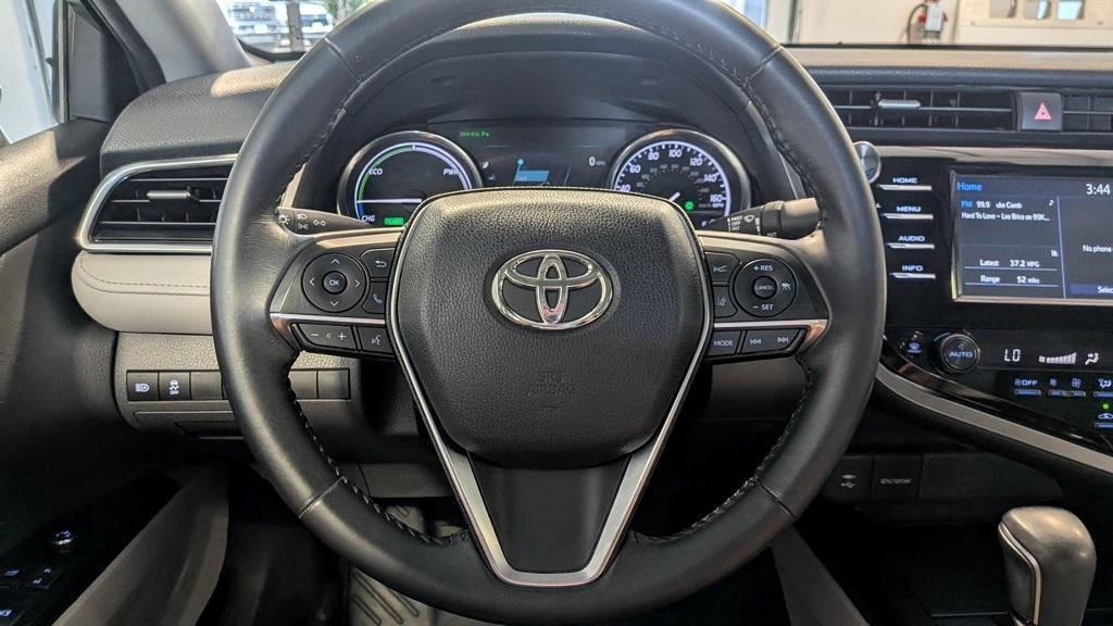 used 2018 Toyota Camry Hybrid car, priced at $19,495