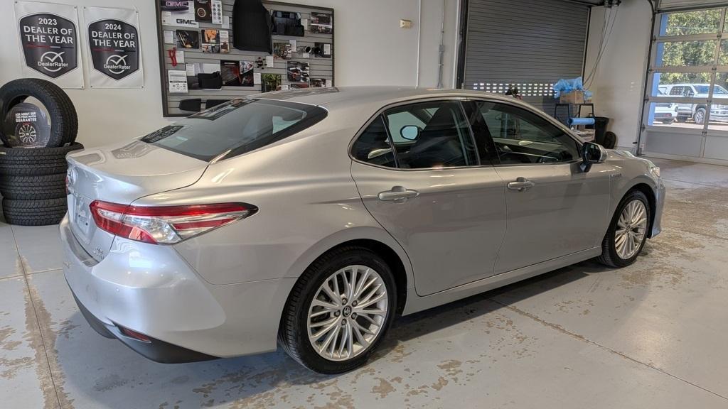 used 2018 Toyota Camry Hybrid car, priced at $19,495