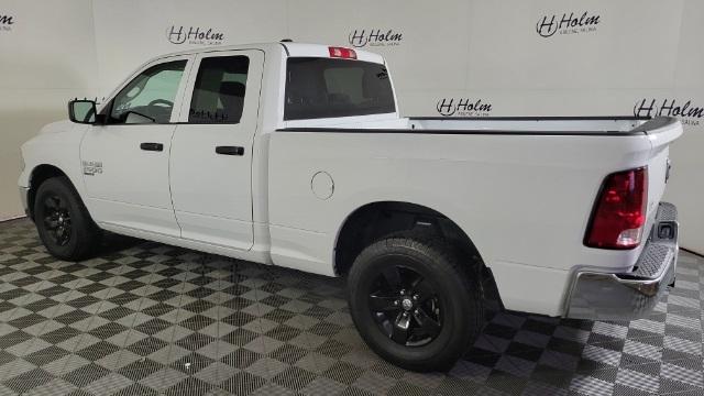 used 2022 Ram 1500 Classic car, priced at $29,225