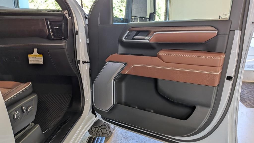 new 2026 GMC Sierra 2500 car, priced at $99,405