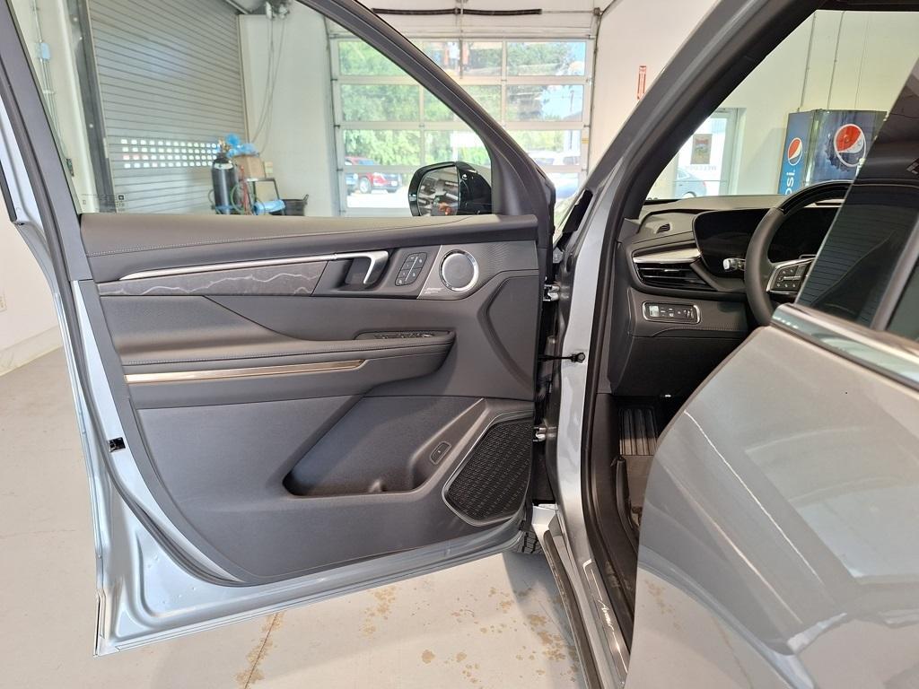 new 2025 Buick Enclave car, priced at $62,925