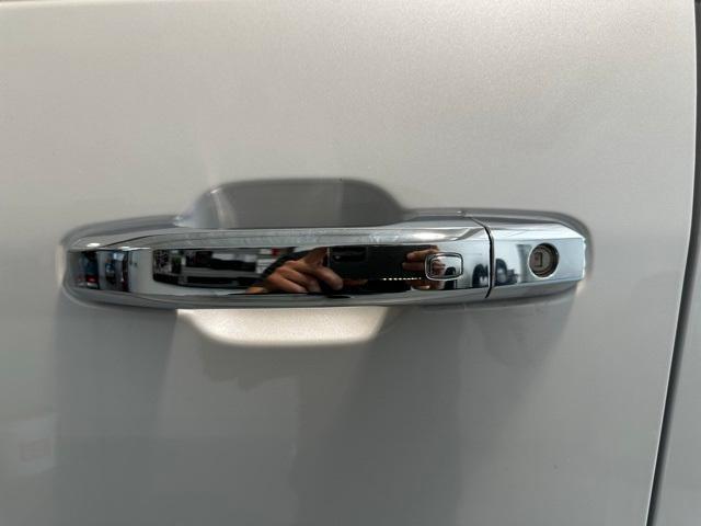 new 2025 GMC Sierra 2500 car, priced at $89,999