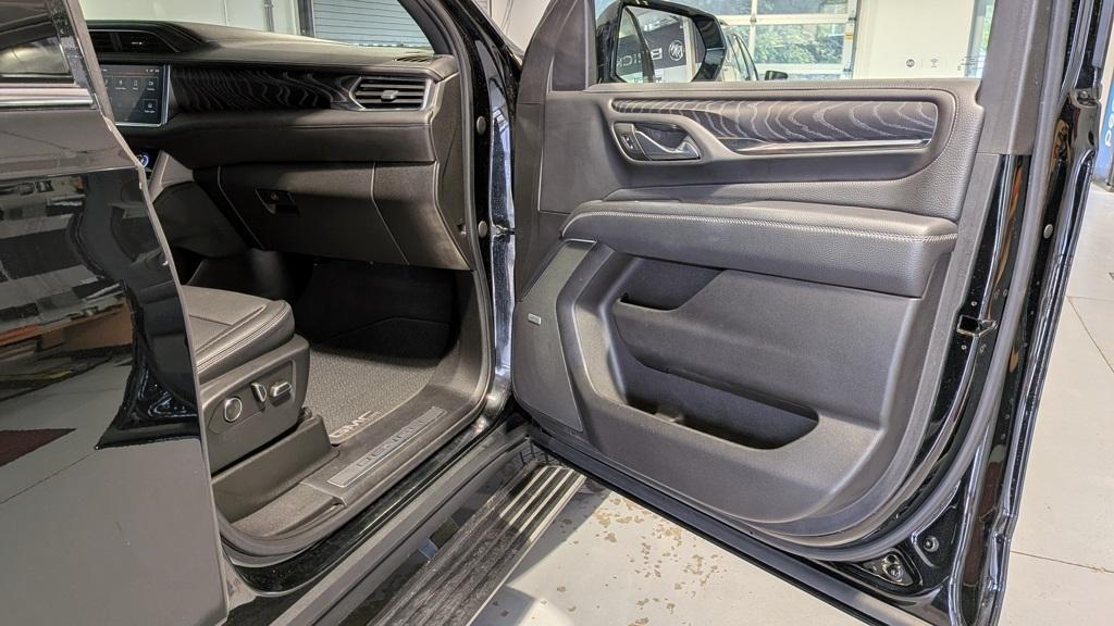 used 2023 GMC Yukon car, priced at $63,499