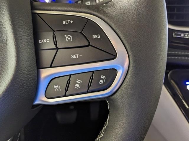 used 2024 Chrysler Pacifica car, priced at $35,999