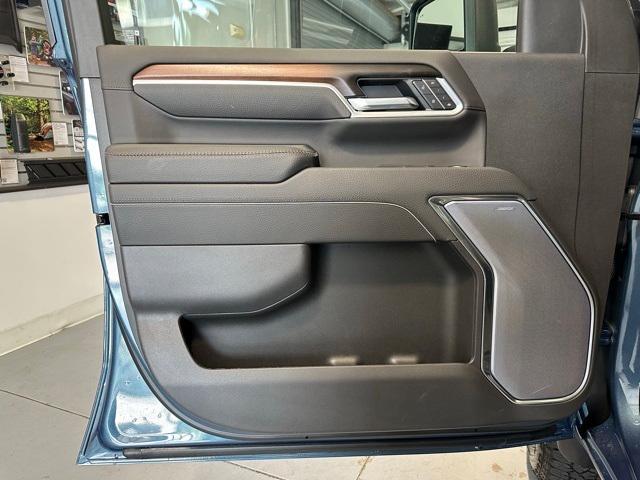 new 2025 GMC Sierra 2500 car, priced at $85,265