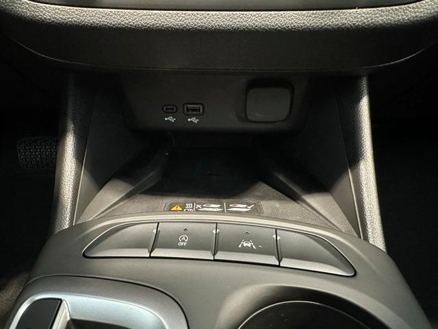 new 2025 Buick Envista car, priced at $26,409