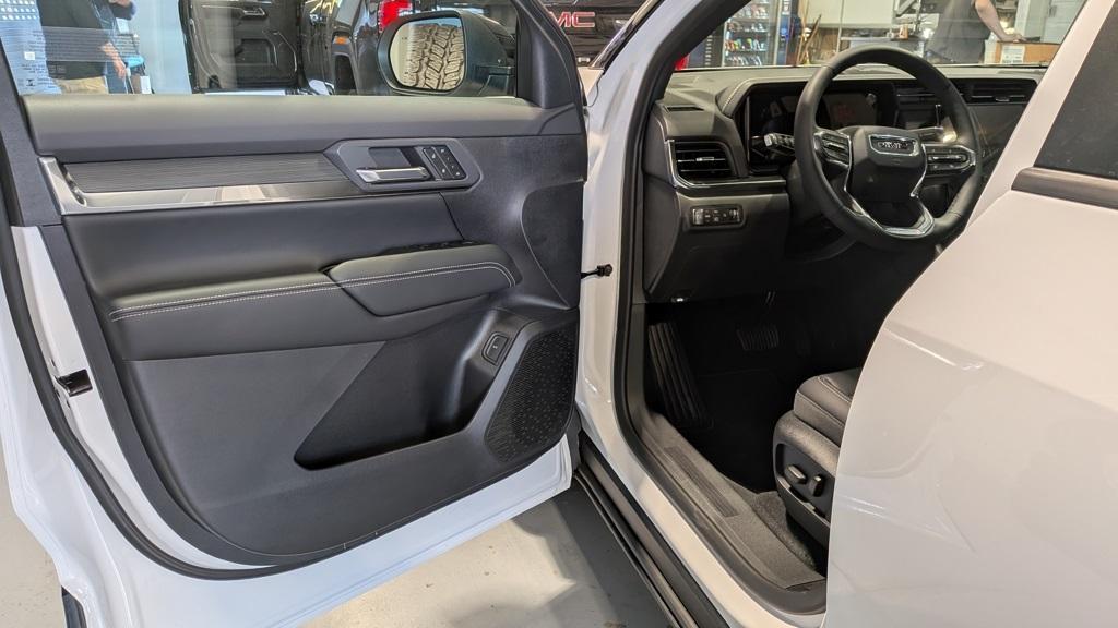 new 2026 GMC Terrain car, priced at $38,394