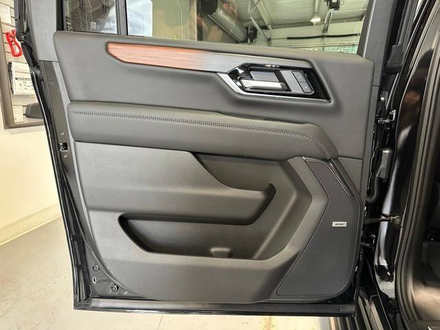 new 2025 GMC Yukon XL car, priced at $91,460