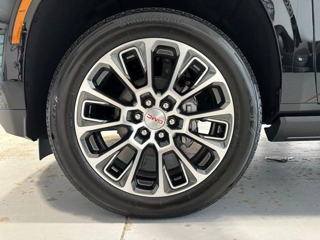 new 2025 GMC Yukon XL car, priced at $91,460