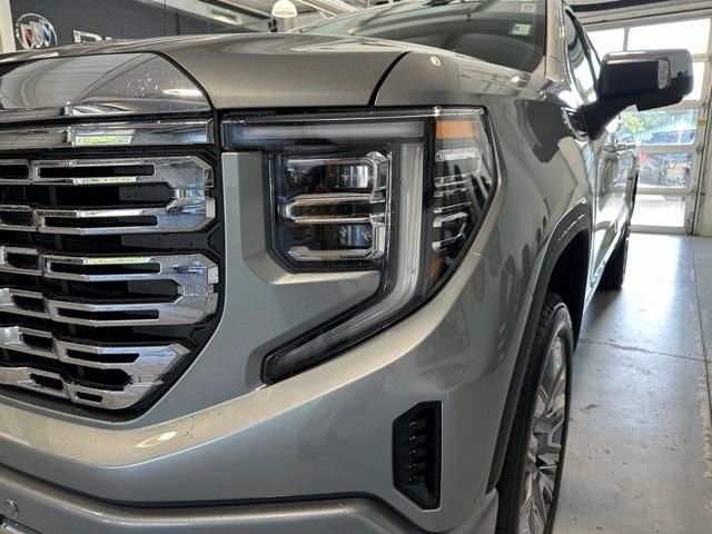 new 2025 GMC Sierra 1500 car, priced at $78,145