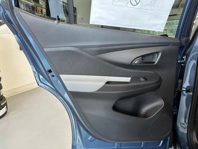 new 2025 Buick Envista car, priced at $26,653