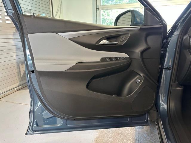 new 2025 Buick Envista car, priced at $26,653