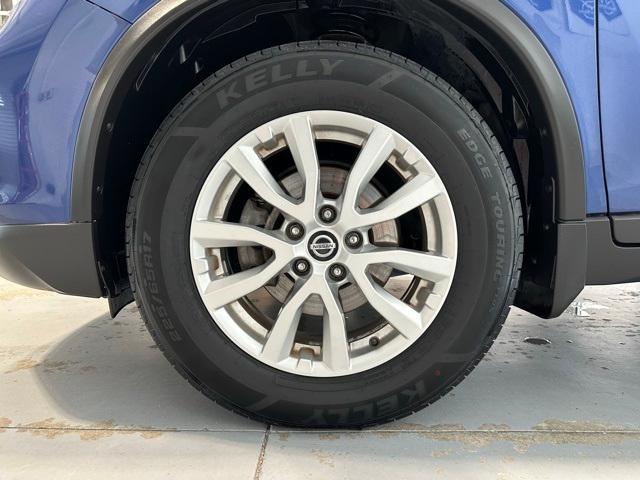 used 2018 Nissan Rogue car, priced at $18,999